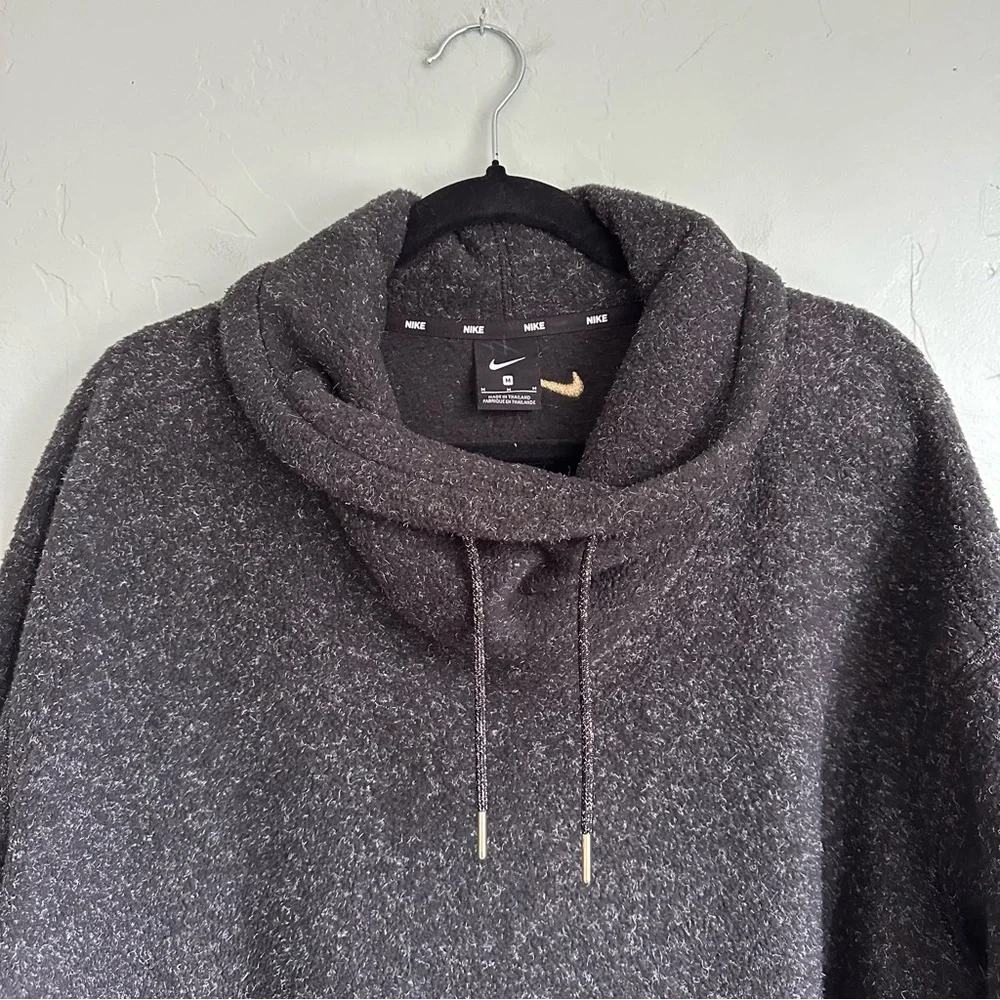 Nike Women’s Cozy Black Gold Pullover Cowl Neck Fleece Jacket Size‎ Medium EUC